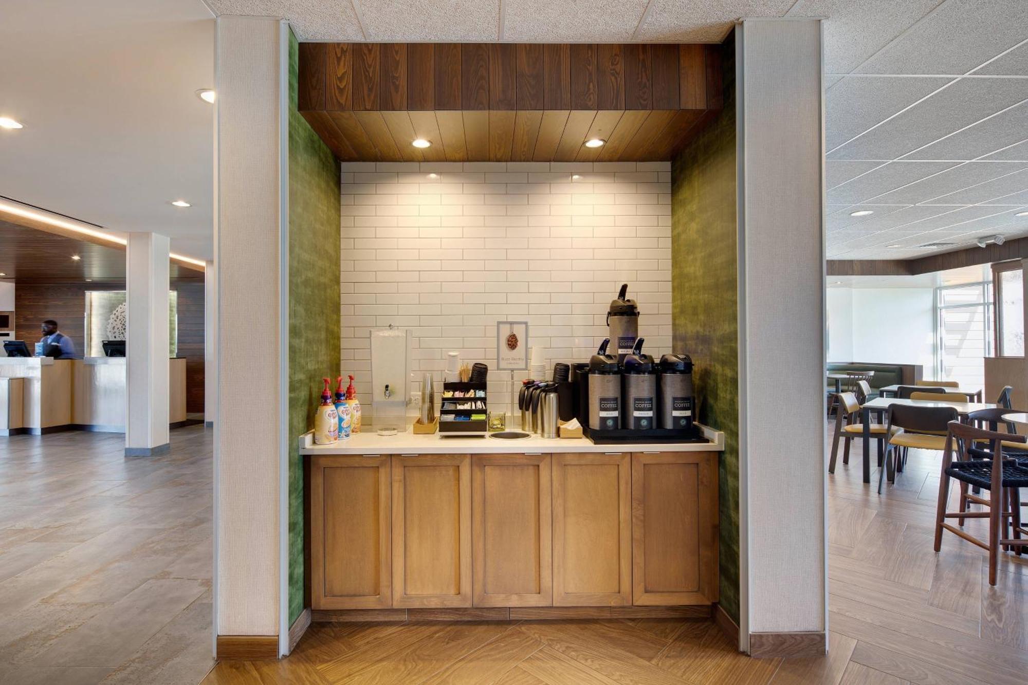 Fairfield Inn & Suites By Marriott Tampa Уесли Чапел Екстериор снимка