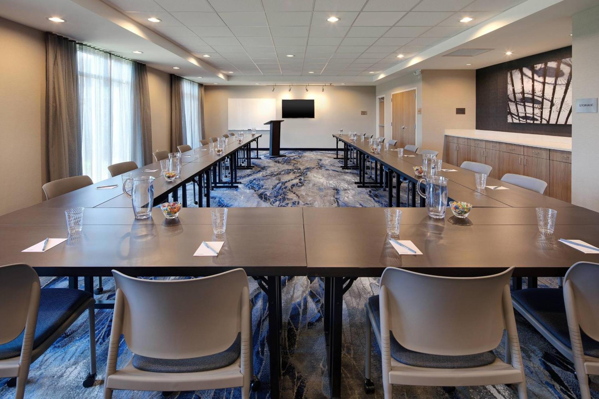 Fairfield Inn & Suites By Marriott Tampa Уесли Чапел Екстериор снимка