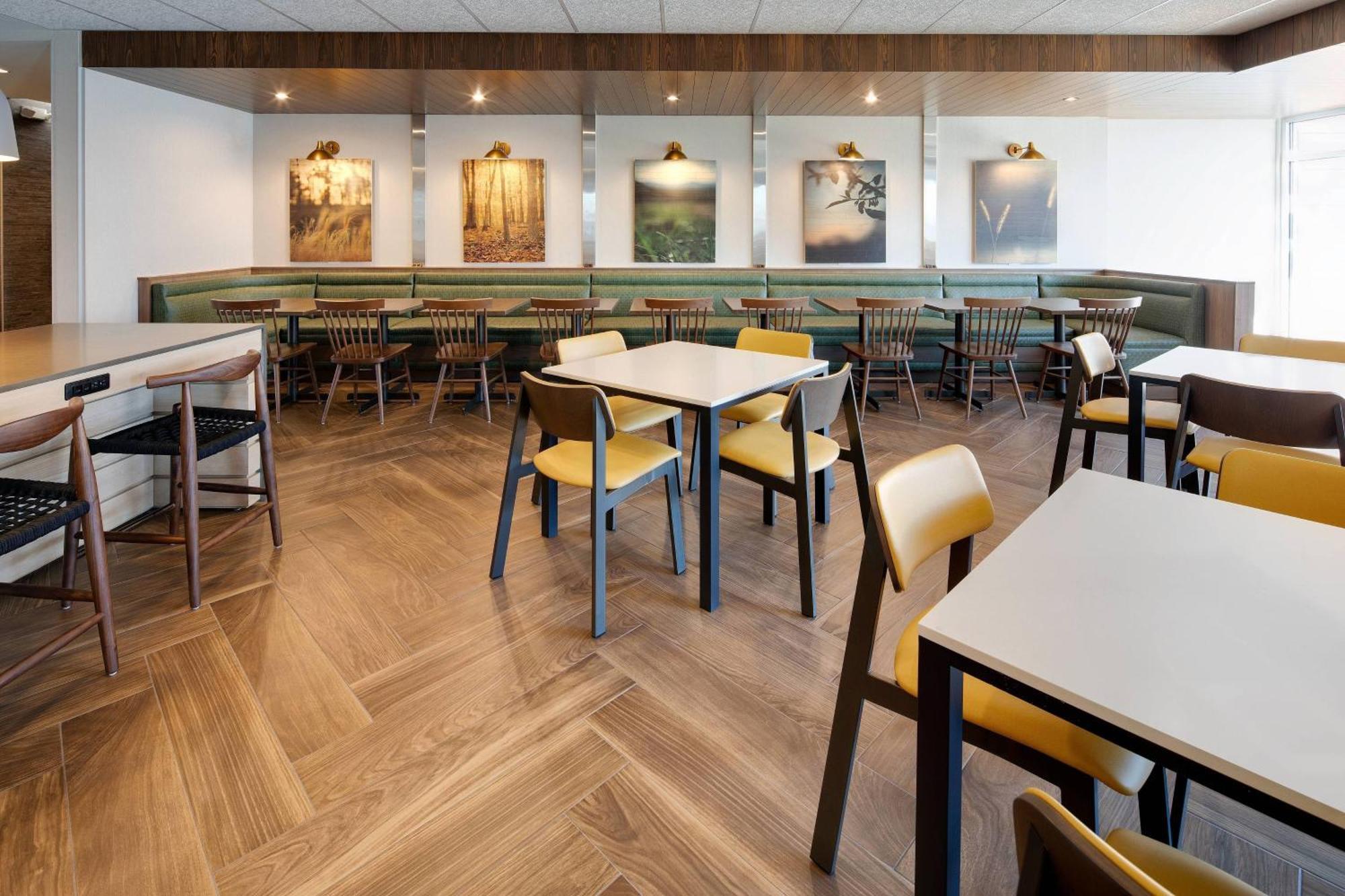 Fairfield Inn & Suites By Marriott Tampa Уесли Чапел Екстериор снимка