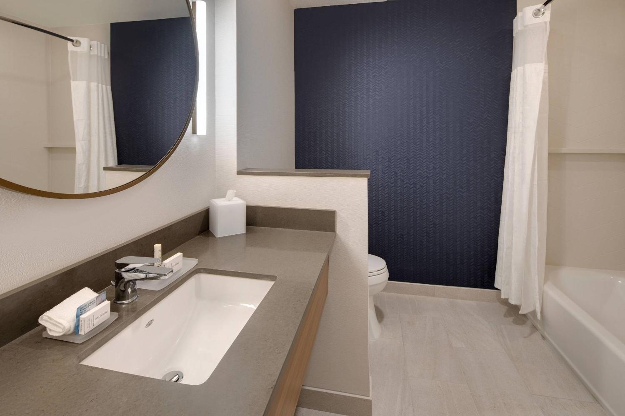 Fairfield Inn & Suites By Marriott Tampa Уесли Чапел Екстериор снимка